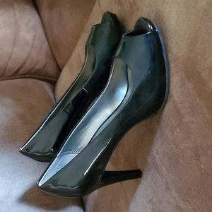 Bandolino Black Patent Leather Open Toe Pumps